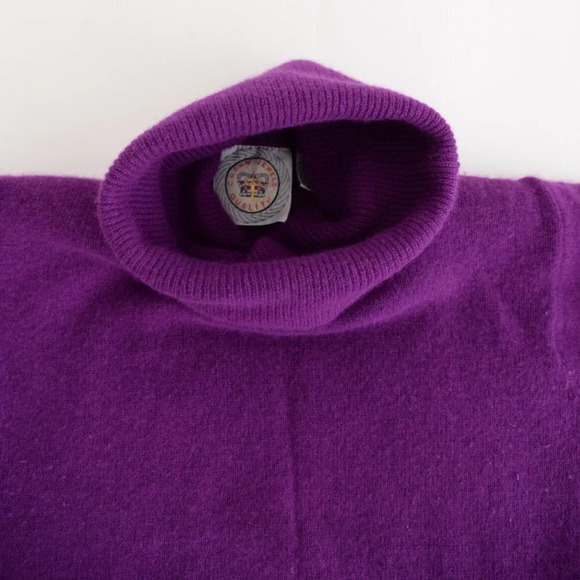 Crown Jewels Purple 50% Lambswool  40% Rabbit Hair Turtleneck Sweater Small - Picture 11 of 11